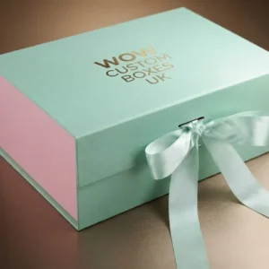 Rigid Boxes with Bow Closure
