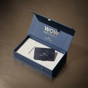Rigid boxes with magnet seal